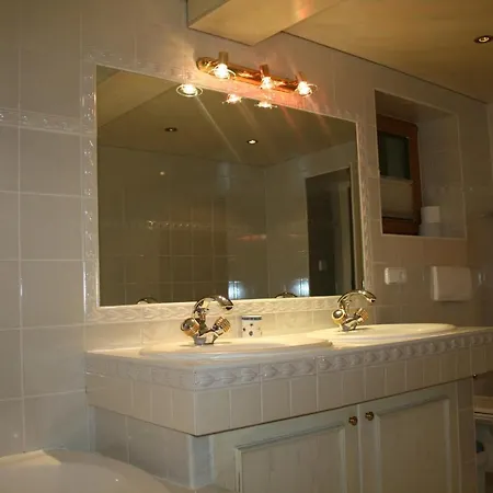 Home4you Apartament *